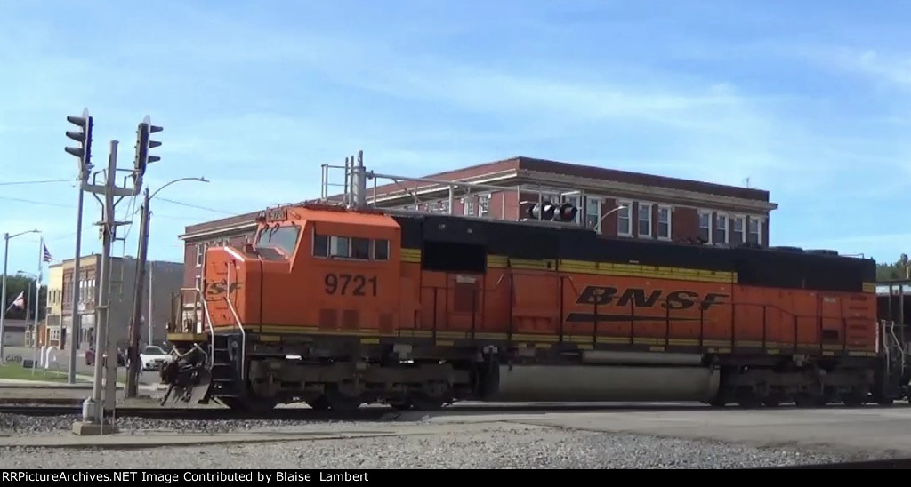 BNSF coal train DPU